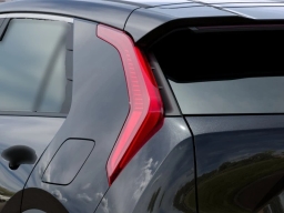 Kia Niro LX FWD 2026