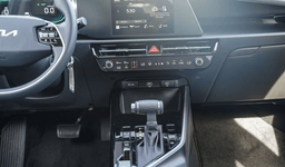 Kia Niro LX FWD 2026