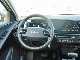 Kia Niro LX FWD 2026