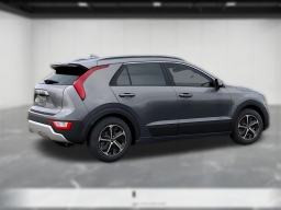 Kia Niro EX FWD 2026