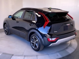 Kia Niro EX FWD 2026