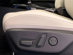 Kia Niro EX FWD 2026