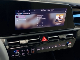 Kia Niro EX FWD 2026