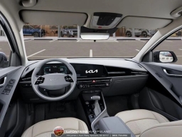 Kia Niro EX FWD 2026