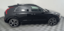 Kia Niro EX Touring FWD 2025