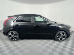 Kia Niro EX Touring FWD 2025