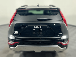 Kia Niro EX Touring FWD 2025