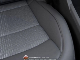 Kia Niro EX FWD 2026