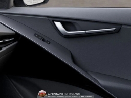 Kia Niro EX FWD 2026