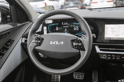 Kia Niro SX Touring FWD 2026