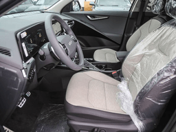 Kia Niro SX Touring FWD 2026