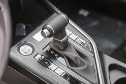 Kia Niro SX Touring FWD 2026