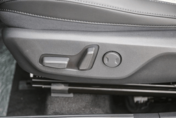 Kia Niro SX Touring FWD 2026