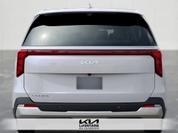 Kia Carnival LXS FWD 2026