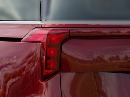 Kia Carnival LXS FWD 2026