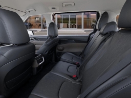 Kia Carnival LXS FWD 2026