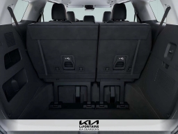 Kia Carnival LXS FWD 2026