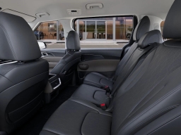 Kia Carnival LXS FWD 2026