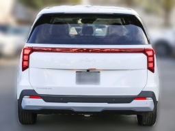 Kia Carnival LXS FWD 2026