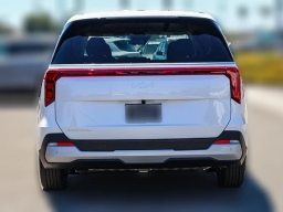 Kia Carnival LXS FWD 2026