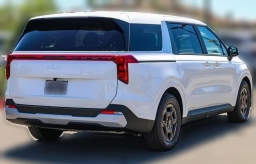 Kia Carnival LXS FWD 2026