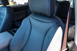 Kia Carnival LXS FWD 2026
