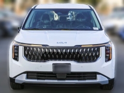 Kia Carnival LXS FWD 2026