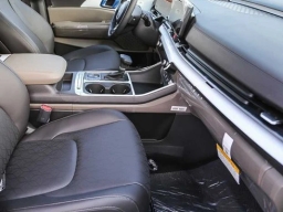 Kia Carnival LXS FWD 2026