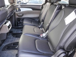 Kia Carnival LXS FWD 2026