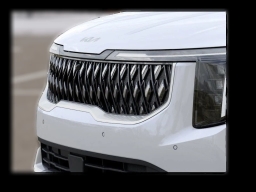 Kia Carnival LXS FWD 2026