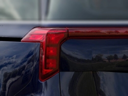 Kia Carnival LXS FWD 2026