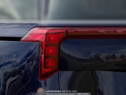 Kia Carnival LXS FWD 2026