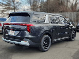 Kia Carnival LXS FWD 2026