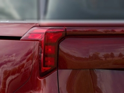 Kia Carnival LXS FWD 2026