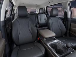 Kia Carnival LXS FWD 2026