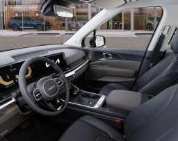 Kia Carnival LXS FWD 2026