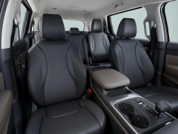 Kia Carnival LXS FWD 2026