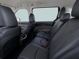 Kia Carnival LXS FWD 2026