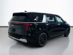 Kia Carnival LXS FWD 2026