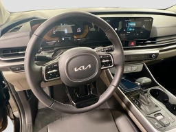 Kia Carnival LXS FWD 2026