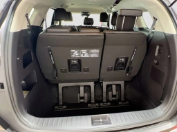 Kia Carnival LXS FWD 2026