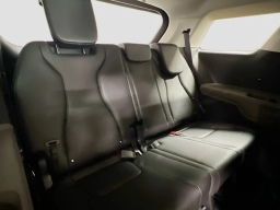Kia Carnival LXS FWD 2026