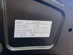 Kia Carnival LXS FWD 2026