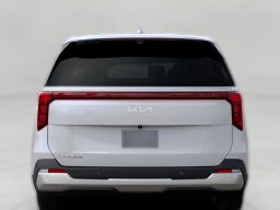 Kia Carnival LXS FWD 2026