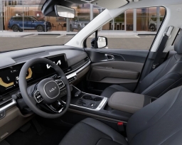 Kia Carnival LXS FWD 2026