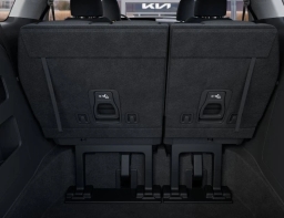 Kia Carnival LX FWD 2026