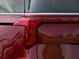 Kia Carnival LXS FWD 2026