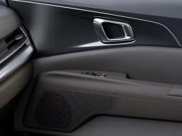 Kia Carnival LXS FWD 2026