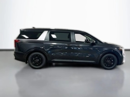 Kia Carnival LXS FWD 2026