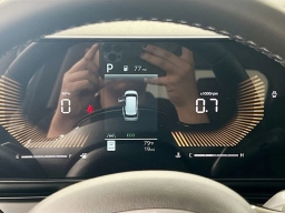 Kia Carnival LXS FWD 2026